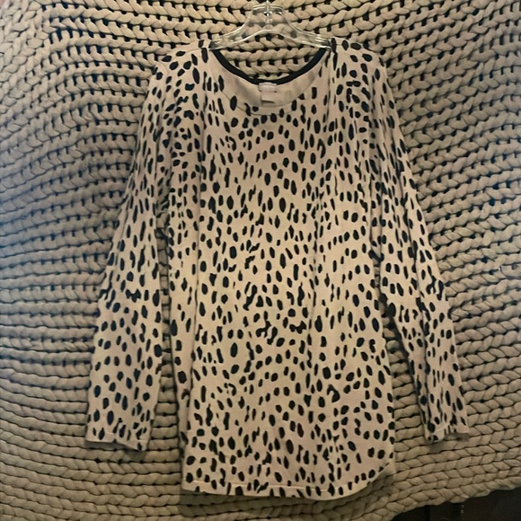 Women’s blouse/ sweater - Picture 1 of 1